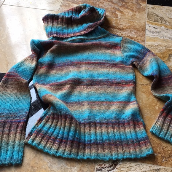Kenzie striped turquoise oversized turtleneck/cowl - Picture 5 of 6